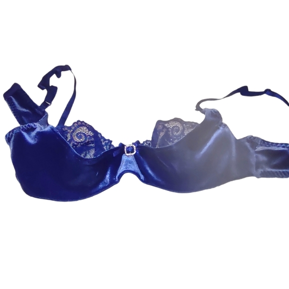 Vintage Fredrick's of Hollywood bra NWT 36 - Picture 1 of 14